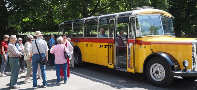 SfS Rheinfelden auf Ausfahrt: Mit dem Oldtimerpostauto ins Musikautomatenmuseum nach Seewen