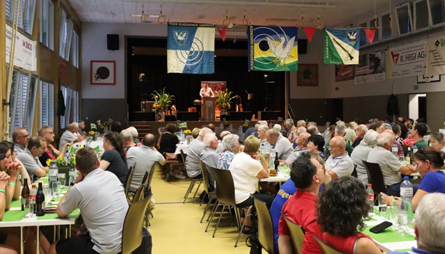 Gut besuchtes Jubiläumsfest in Gansingen. Foto: zVg