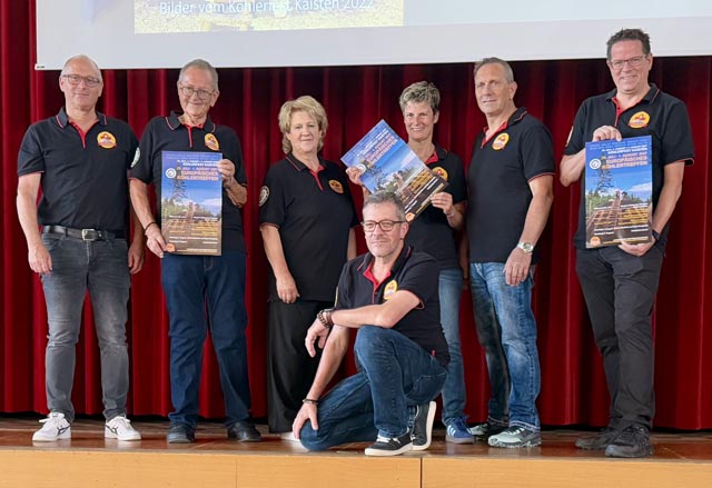 Das OK (von links): Peter Senn (Finanzen), Roland Zaugg (Gästebetreuung), Köhlerin Doris Wicki, Andi Gertiser (Präsident), Uschi Rehmann (Aktuariat), Stefan Rehmann (Bau) und Marco Zaugg (Vizepräsident, Wirtschaft); es fehlt Sabrina Winter (Sponsoring, Werbung). Foto: Jörg Wägli