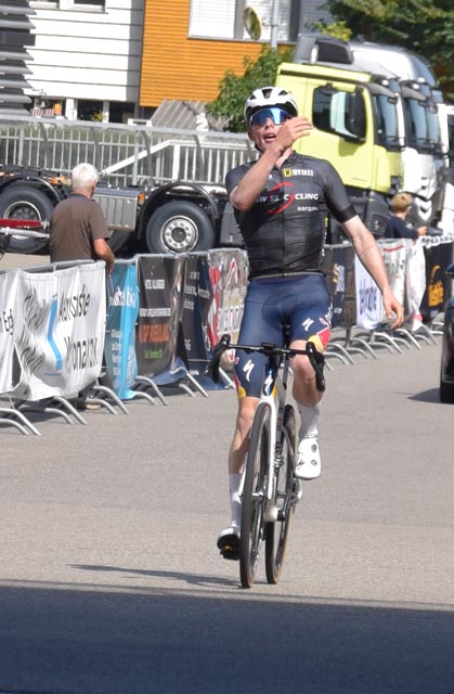 Sieger der Schlussetappe in Altishofen/Nebikon: Noah Lindholm Moeller Andersen, Dänemark. Foto: Markus Schenk