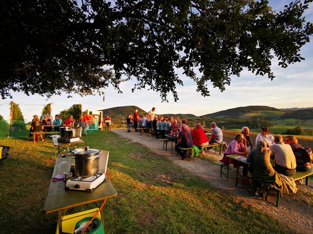 Der Rebbauverein Kaisten lud zum Räbhüsli Fäscht 2025 ein. Foto: © Rebbauverein Kaisten
