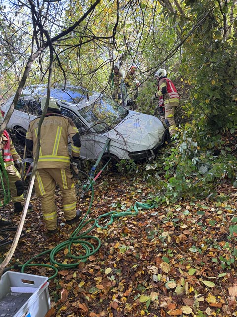 Am Wagen entstand Totalschaden.