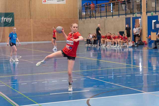 Ayla Romano an der Sieben-Meter-Linie. Foto: zVg