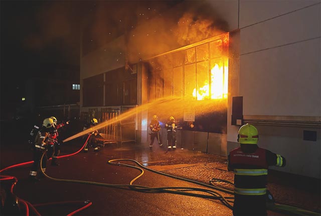 Allschwil BL: Brand in Werkhalle verursacht grossen Sachschaden