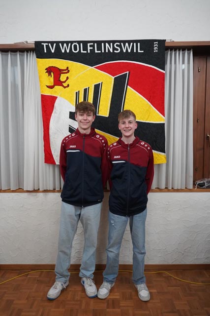 Viertes Bild: Neue Mitturner: Sven Rickenbach, Jenson Döbeli. Foto: zVg