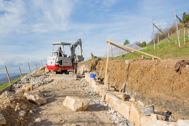 Neubau der Trockensteinmauer am Besseberg © apiaster GmbH