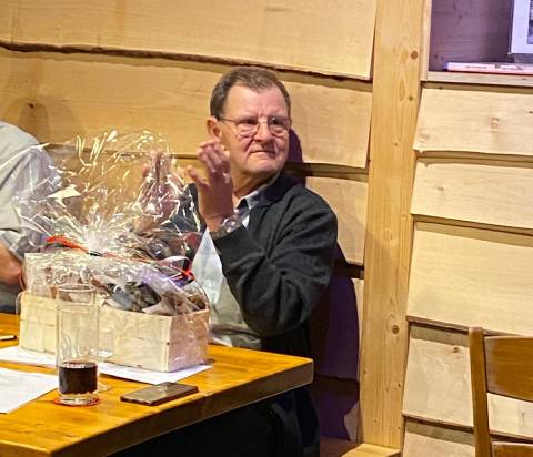 Ehrung von Hans Stocker für 40-jährige Aktivmitgliedschaft. Foto: zVg