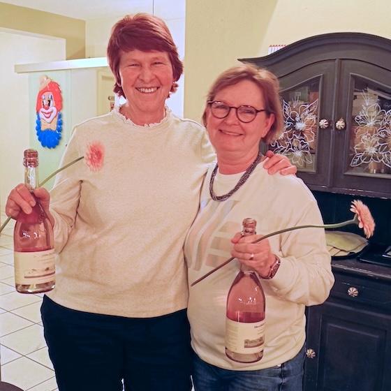 Die Jubilarinnen für 25 Jahre Vereinszugehörigkeit: Theres Leder (links) und Christine Major. Foto: zVg