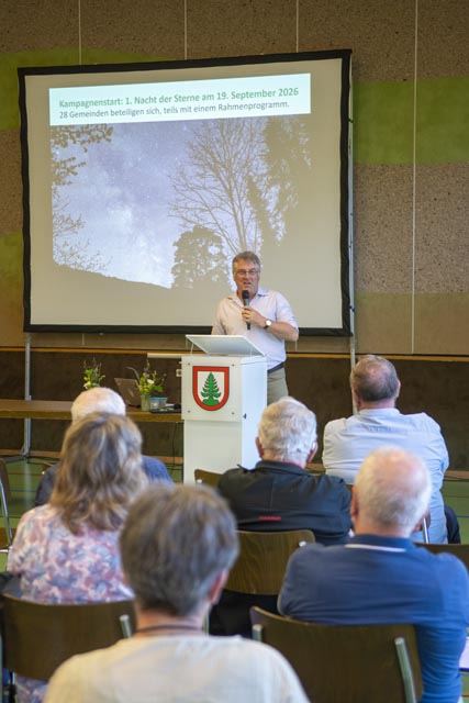 Vereinspräsident Gunthard Niederbäumer leitete die Versammlung. Foto: zVg