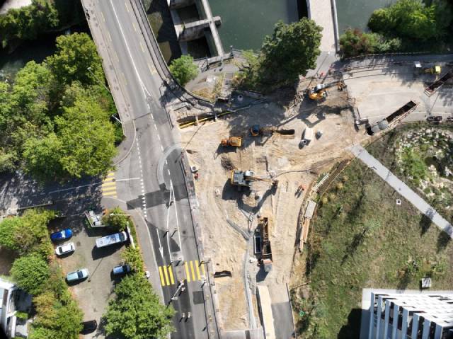 Arbeiten im Bereich des Kreisels vor der neuen Nepomukbrücke im September 2026